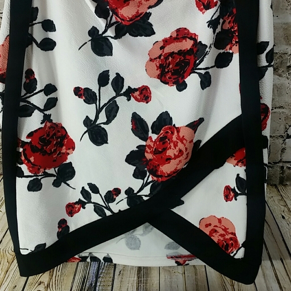 🚫SOLDAlmost famous Small spring summer dress Nwt - Picture 5 of 8